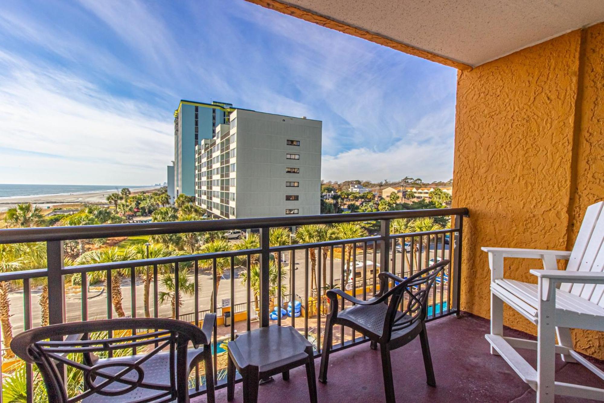 Oversized Ocean View Queen Suite With Beautiful Fireplace And Accents - Sleeps 4 Guests! Myrtle Beach Quarto foto